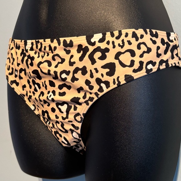 Hollister Leopard Print Bikini Bottoms - Picture 3 of 6